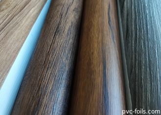Walnussbraune Holzkörner PVC-Dekorationsfilm für Kunststofffensterpolster