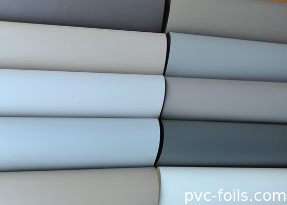 Seidige, glatte, festfarbige PVC-Dekorationsfilmrolle für Membranpressen