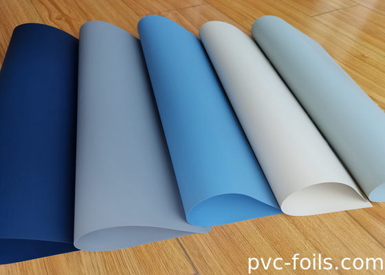 Blaue, supermatte, massivfarbige selbstklebende PVC-Folien für Heimdekorationen
