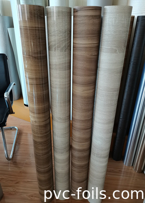Hochglänzende PVC-Möbelfilmrolle für die Membrandrückung von Schranktüren