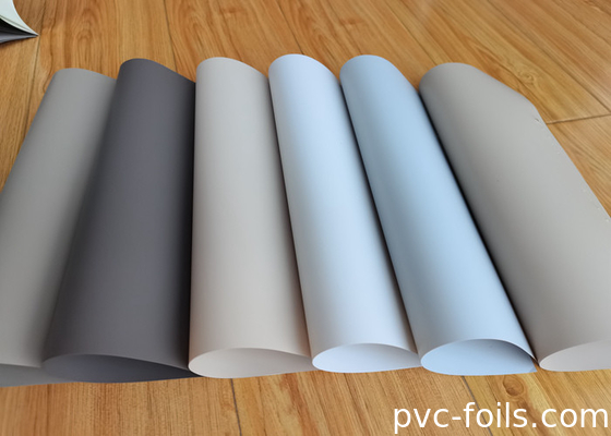 Gelbwertenbeständige PVC-Dekorationsfolie für die Profilverpackung von Fensterrollen