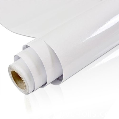 Festfarbige weiße glänzende selbstklebende PVC-Tapete - leicht zu schälen und für die Küche zu kleben